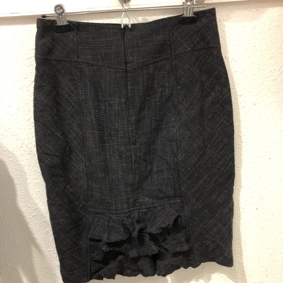 Pencil Skirt with Ruffle - Picture 3 of 5